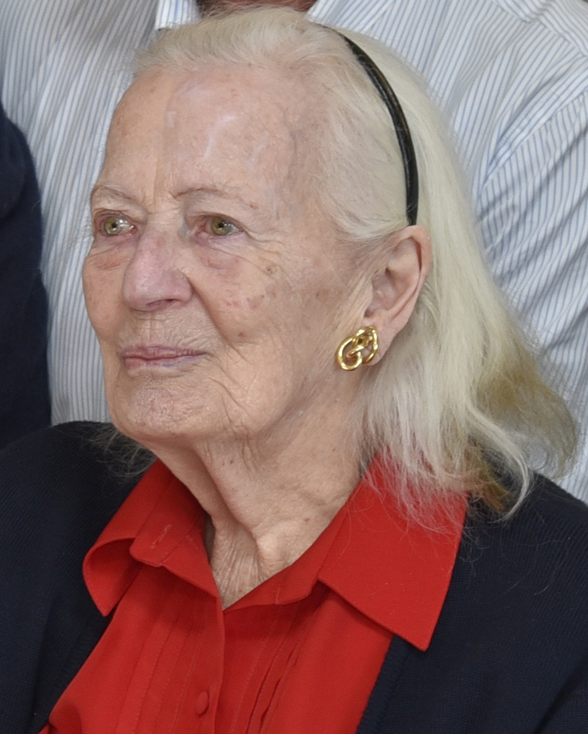 Madame Nicole DESMAZIÈRES